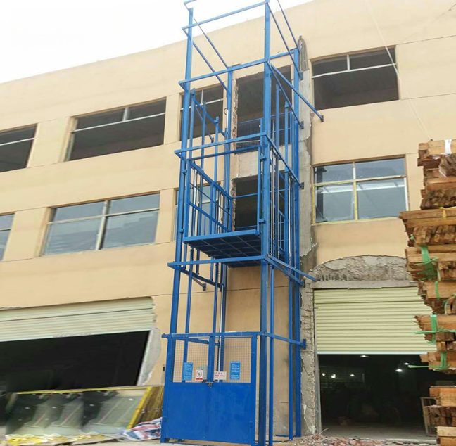 铜鼓建材厂室外物料提升